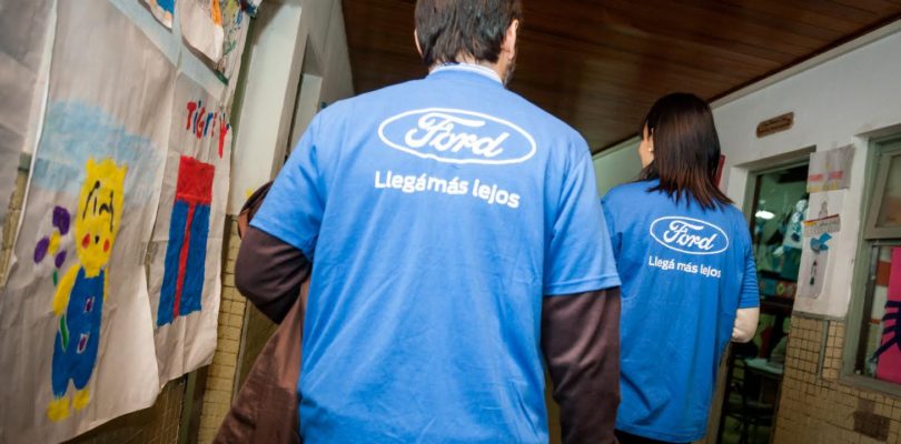 Ford Argentina apoya a la fundación Leer durante la maratón nacional de lectura