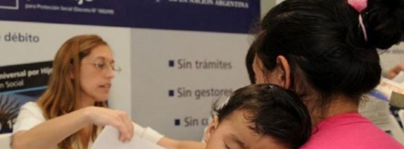 El Gobierno oficializó el aumento del 46% para la Asignación Universal por Hijo