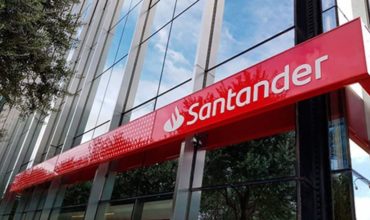 Santander baja la tasa de los créditos y apuesta a revivir el UVA