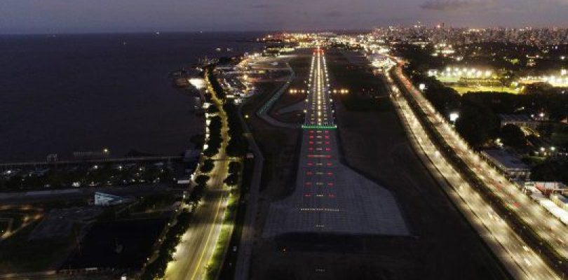 El Aeroparque Jorge Newbery reabrió sus puertas y recibió más de 20 mil pasajeros