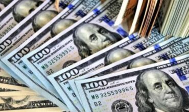 El dólar blue arranca la semana en baja