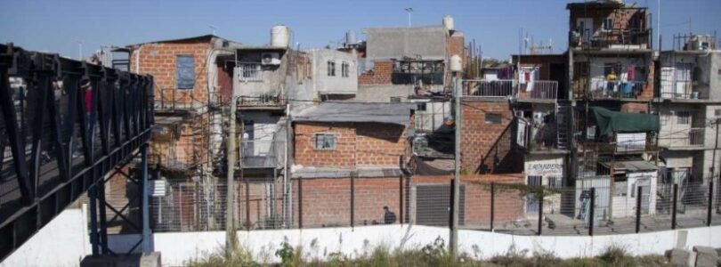 Cerca de 17 millones de argentinos son pobres, según estudio de la UCA