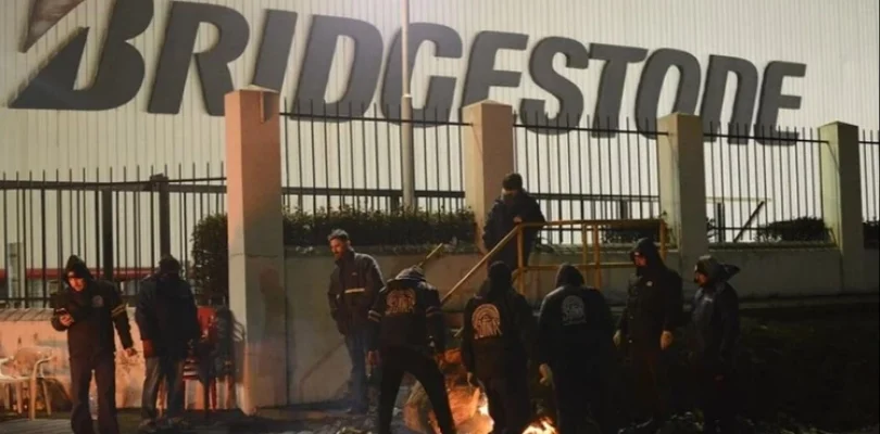 Bridgestone presentó un Procedimiento Preventivo de Crisis ante la secretaría de Trabajo y estallo el conflicto con los sindicatos