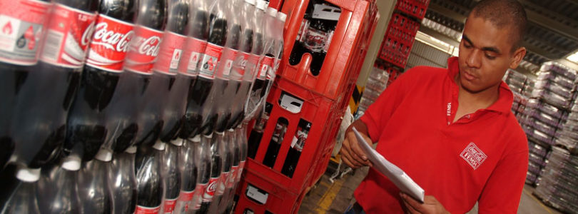 En 2015 Coca-Cola FEMSA invirtió 68 millones de dólares en iniciativas sociales y ambientales