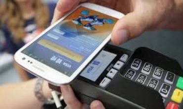 Billetera digital: ya se puede pagar y enviar plata al instante con el celular