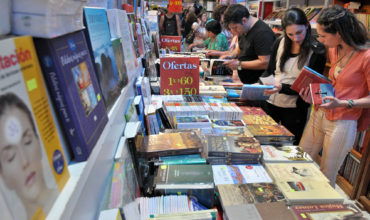 Importantes descuentos en la feria del libro