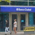 Cómo son los nuevos préstamos para taxis, remises y motos para delivery del Banco Ciudad