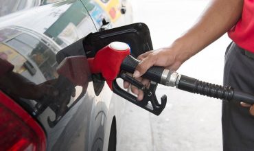 Con la Ley de Abastecimiento, se congelará el precio de los combustibles 90 días