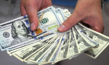 Tras los cambios en Hacienda el dólar tuvo una leve baja