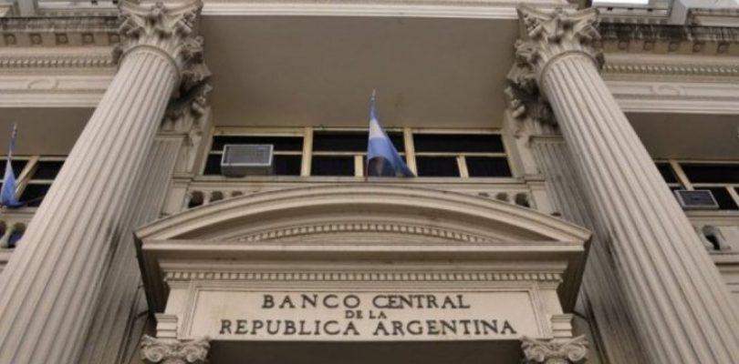 Los detalles del nuevo cepo cambiario que rige desde este lunes