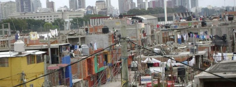 Para no ingresar en la pobreza, una familia necesitó casi 35 mil pesos de ingresos en la Ciudad