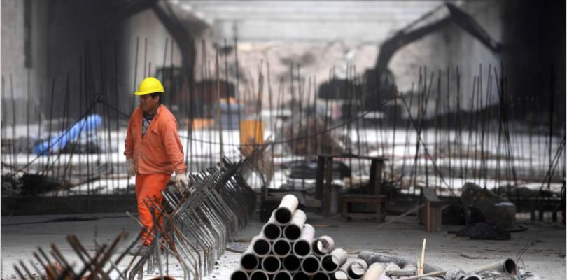 La industria cayó 5,1% y la construcción 8,5% en septiembre