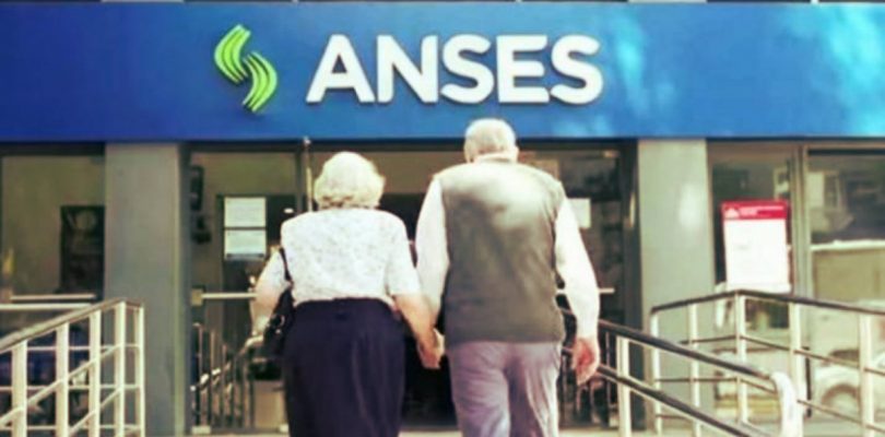 Cómo serán los créditos para jubilados anunciados por Anses