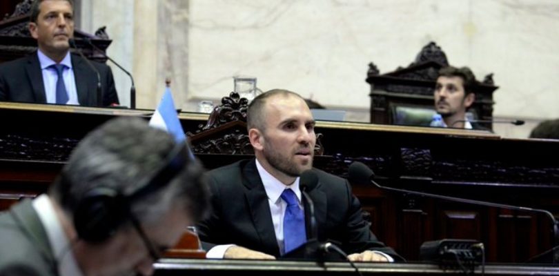 Guzmán se refirió a la situación económica del país y los compromisos de pago al FMI