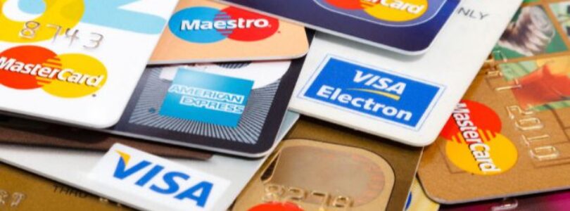 Tarjetas: agosto llega con resúmenes cargados de refinanciación de saldos