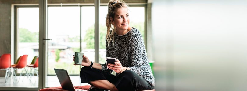 Santander lanza más de 1.500 becas para apoyar la búsqueda de empleo de estudiantes y jóvenes profesionales