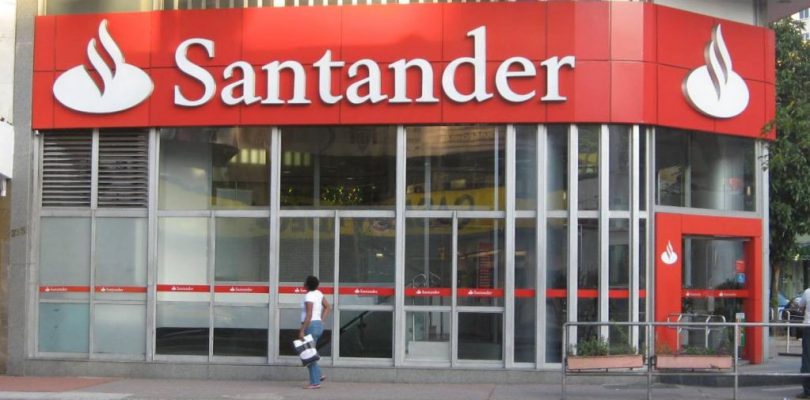 Los bancos pueden hablar en español