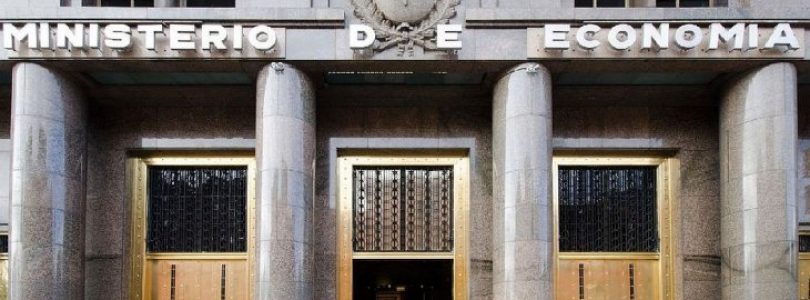 Economía emite deuda para descomprimir presión devaluatoria