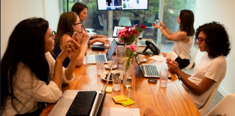 Lanzan Felicity, la nueva red social de finanzas para mujeres