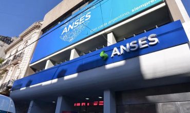 ANSES vuelve a cobrar las cuotas de los créditos a jubilados