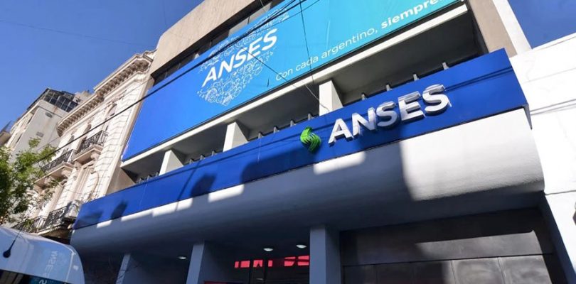 ANSES vuelve a cobrar las cuotas de los créditos a jubilados