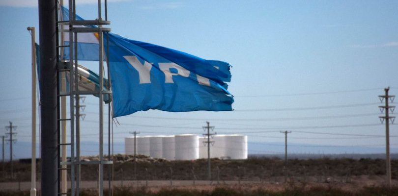 Las acciones de YPF se disparan por rebote técnico