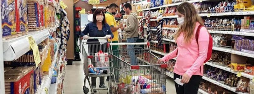 Una familia tipo porteña necesitó en enero 54.366 pesos para no ser pobre