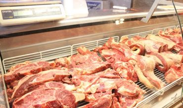 Rige acuerdo entre el Gobierno y frigoríficos por precios rebajados en 8 cortes de carne