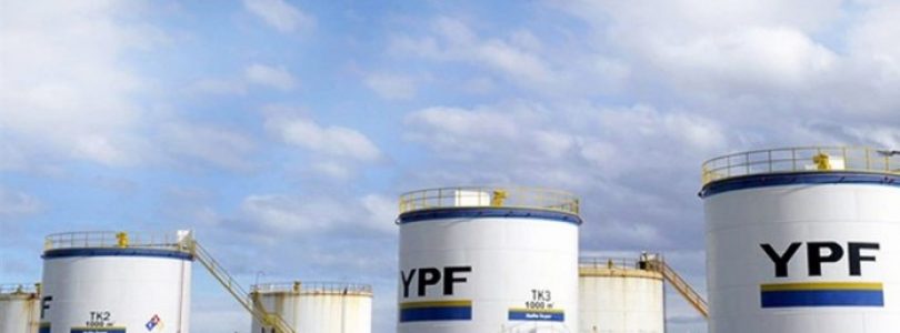 YPF mejora la oferta y se acerca a cerrar su canje de deuda