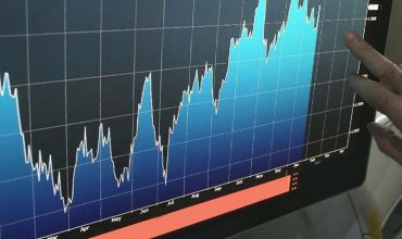 Nuevo récord del riesgo país y hay temor en los mercados por un default