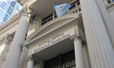 El BCRA subió la tasa de interés de plazos fijos y Leliq