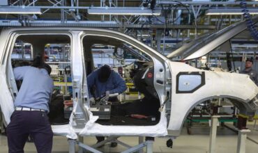 La producción de automóviles creció casi un 50% con respecto al 2021