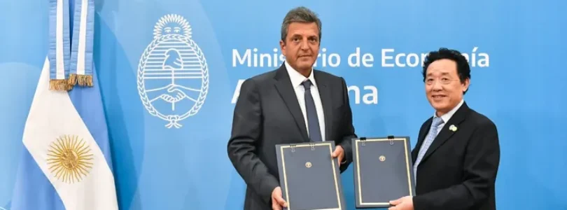 Massa firmó convenios con el Director General de la FAO