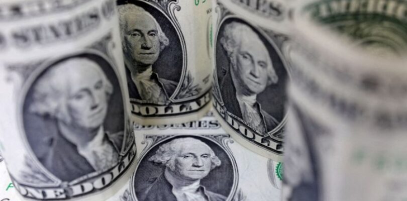 El dólar blue siguió en alza y se desplomaron las cotizaciones financieras