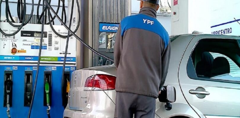 YPF también sube 12,5% los precios y no habrá más aumentos hasta el 31 de octubre