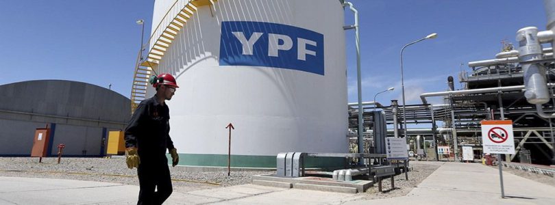 YPF sale en busca de inversiones para el mega proyecto de GNL en Río Negro