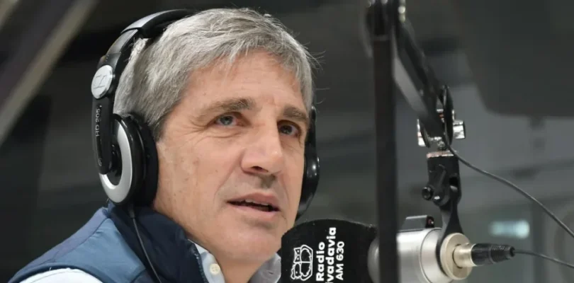 Caputo apuntó contra Kicillof y Jorge Macri por el conflicto por los transportes: «Igualamos la situación que existe en todas las otras provincias del país»