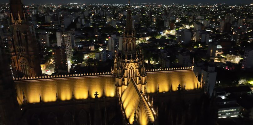 La Plata pone en valor su patrimonio y con un show presentarán la nueva luminaria de la Catedral