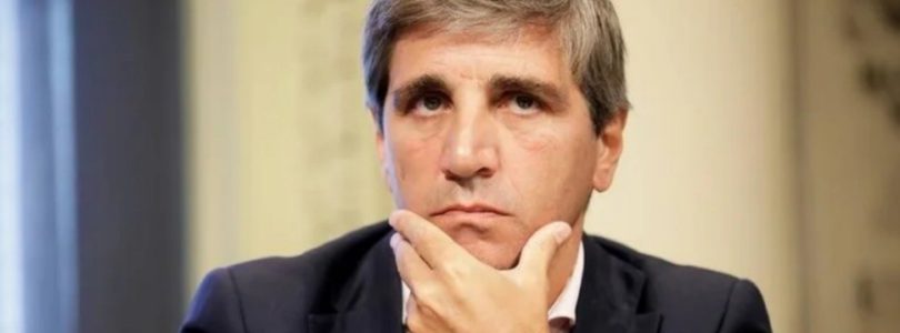 Luis Caputo negó que el FMI le haya pedido devaluar: «Difícil errarle en todo»