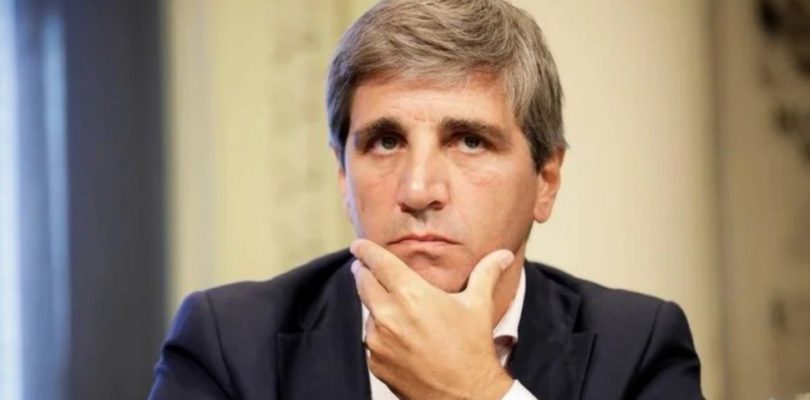 Luis Caputo negó que el FMI le haya pedido devaluar: «Difícil errarle en todo»