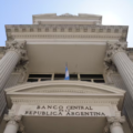 El Banco Central comenzó el mes con una compra de US$17 millones en el debut del crawling peg al 1%