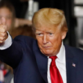 Trump habló con Sheinbaum y anunció un acuerdo con México para suspender los aranceles hasta el 2 de abril