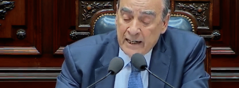 El Gobierno afirma que sigue “atentamente” el déficit en las cuentas externas y descarta una devaluación