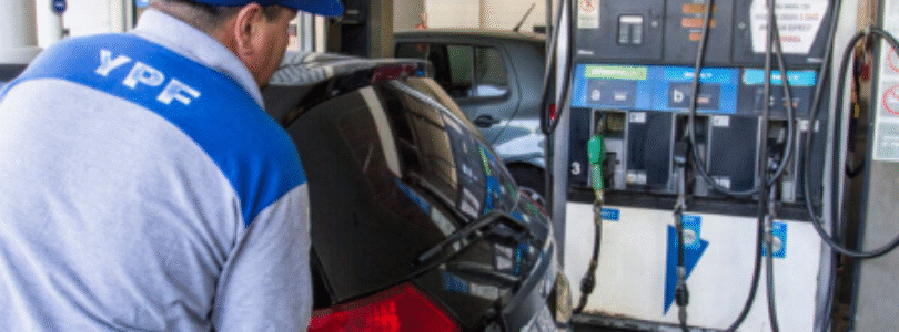 YPF informó que será más barato cargar nafta de madrugada