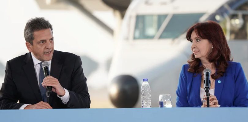 Con la presencia de Sergio Massa, el PJ se reúne para definir su futuro tras la condena a CFK