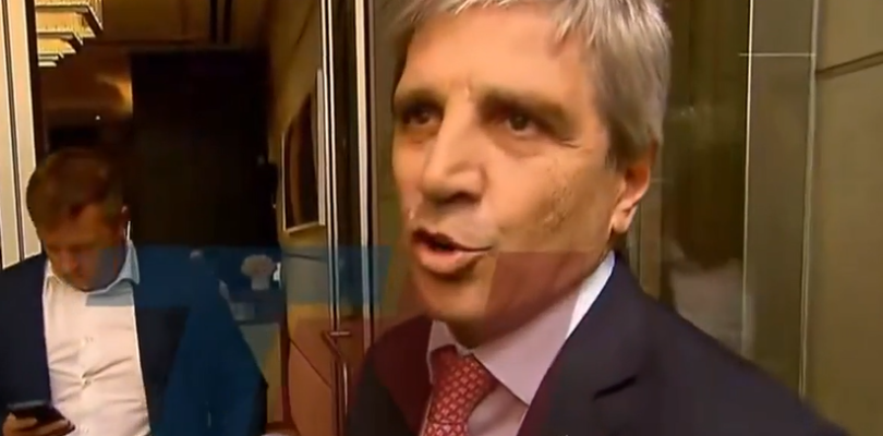 Caputo descartó una dolarización y aseguró que el esquema de bandas cambiarias se mantendrá tras las elecciones