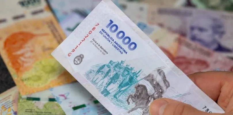 Los salarios subieron 3,2% en agosto y volvieron a ganarle a la inflación