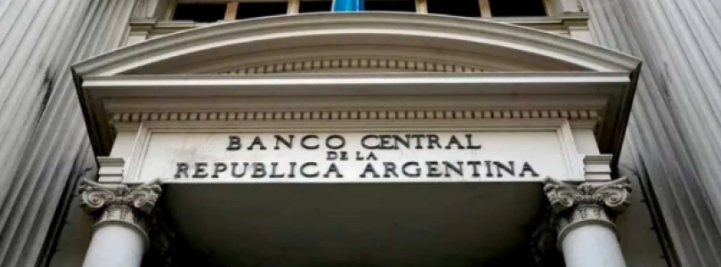 El BCRA bajó la tasa de interés de referencia en la previa de una nueva licitación del Tesoro