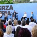 Fuerza Patria abre su búnker en La Plata para corresponsales extranjeros