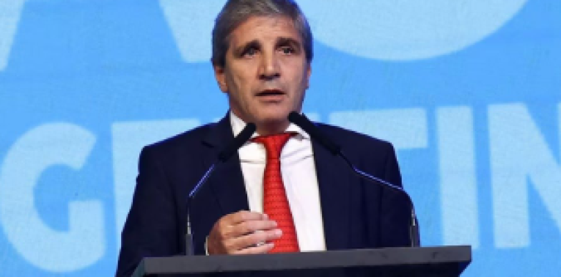 Caputo dijo que prefiere no emitir deuda con legislación extranjera e ir eliminado la dependencia de Wall Street